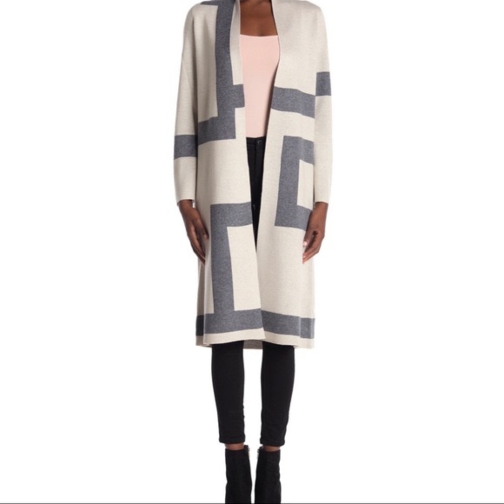 NWOT Vertigo Paris Long Open Front Gray and Cream Cardigan